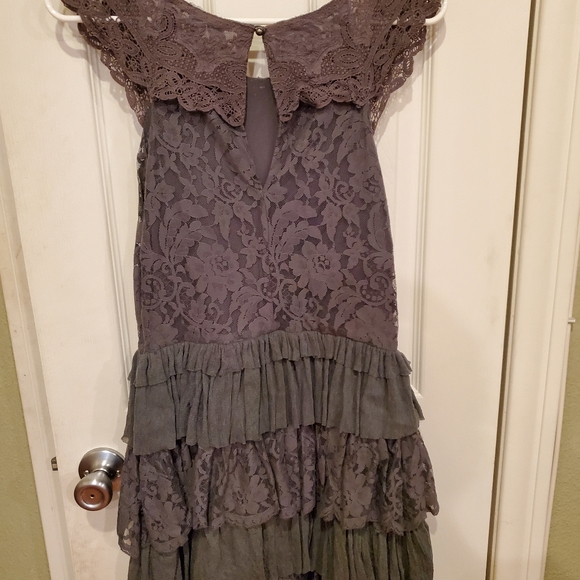 Robbi & Nikki dress - Picture 3 of 7